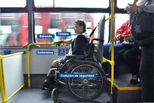 Persona silla de rueda