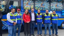 Mar&iacute;a Fernanda Ortiz Carrascal, Gerente General de TRANSMILENIO S.A y Carlos Fernando Gal&aacute;n, Alcalde Mayor de Bogot&aacute; con operadores de TRANSMILENIO