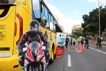 Motociclista en punto ciego