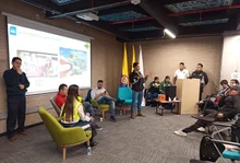 Personas en auditorio 1