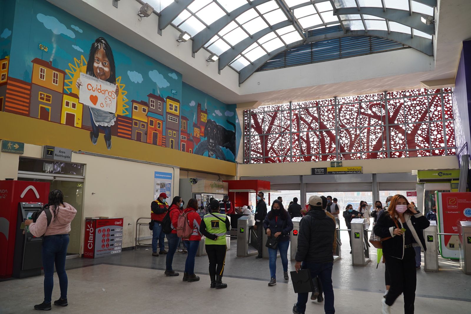 Renovación de fachadas del Sistema