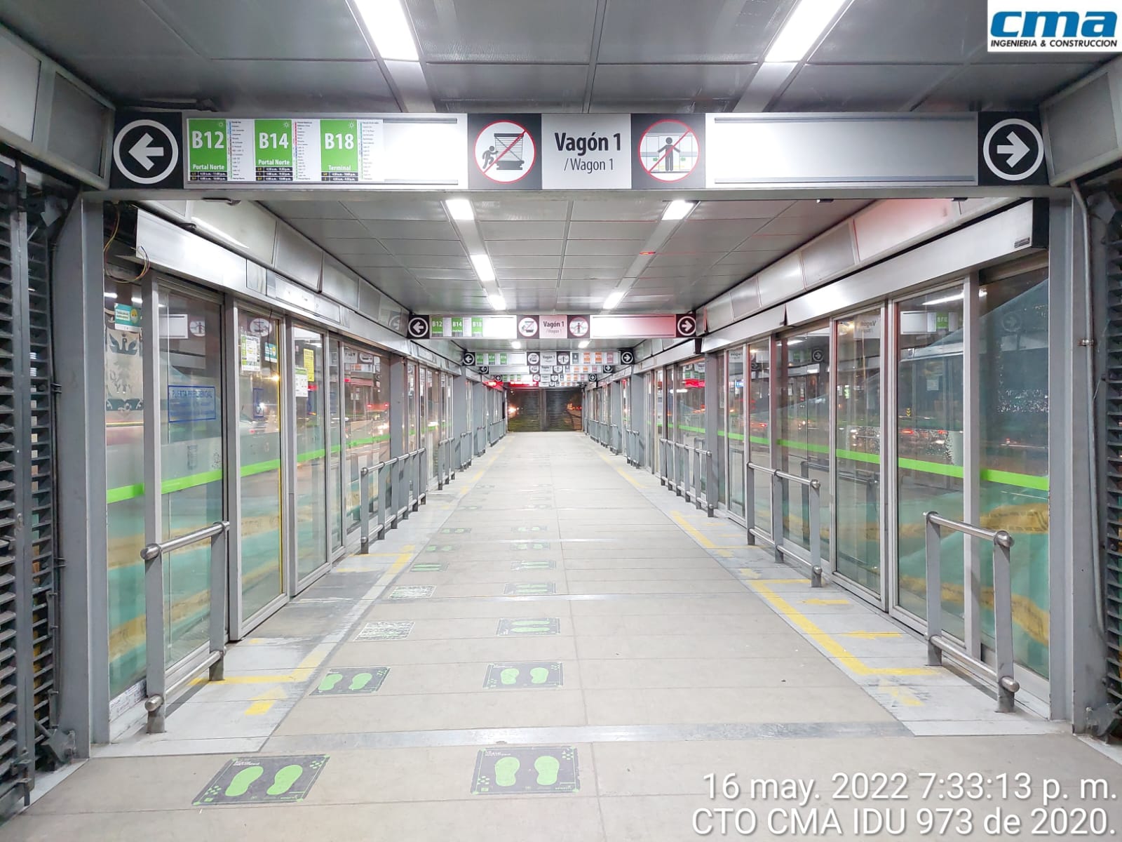 Interior Estación calle 127 de TransMilenio