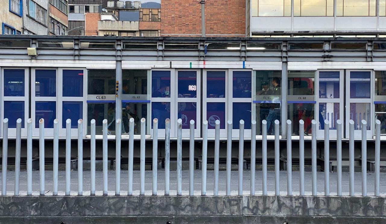 Estación calle 63 con nuevas puertas Estación calle 63 con nuevas puertas