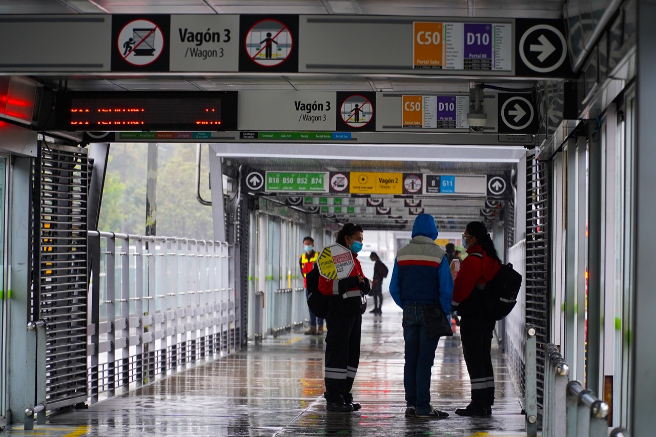 Nueva señalética en estaciones
