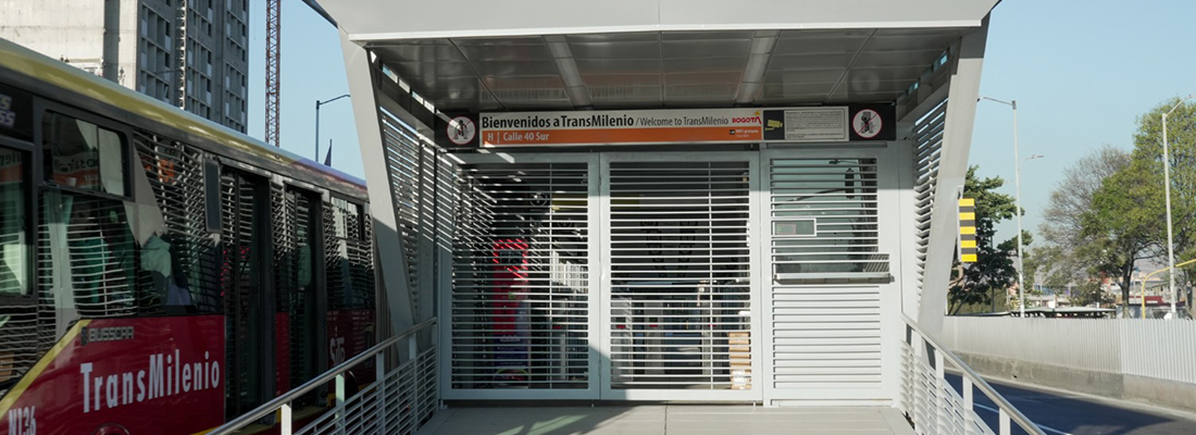 Acceso a la estación calle 40 Sur