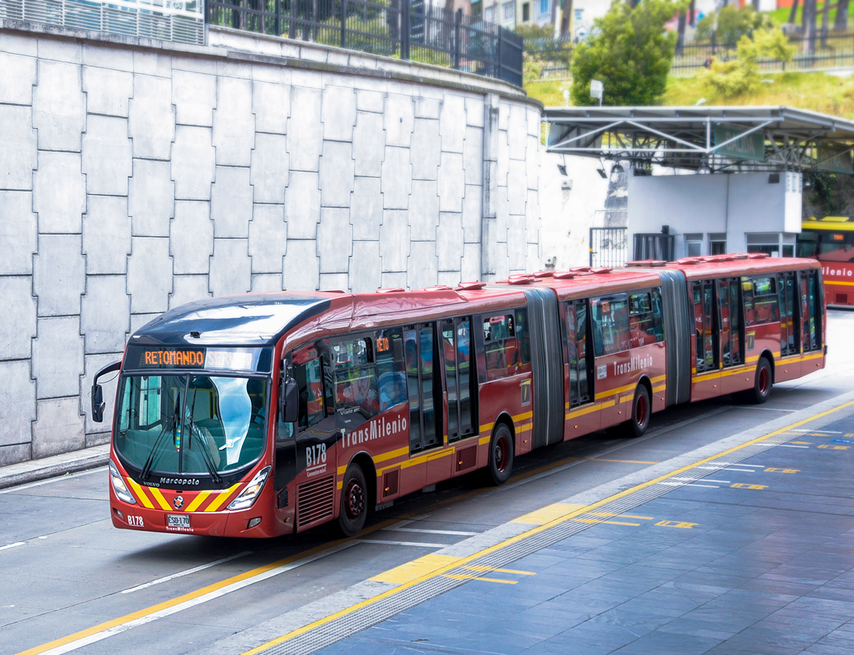 Bus troncal operando Bus troncal operando