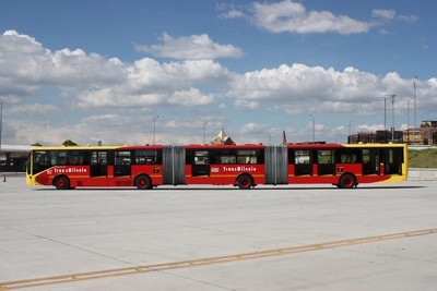 TRANSMILENIO 10 A&Ntilde;OS TRANSFORMANDO BOGOT&Aacute; 