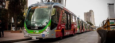 13 BUSES DUALES ADICIONALES PARA LA CARRERA 7&ordf;