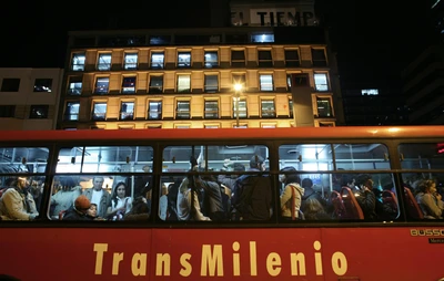 TRANSMILENIO SE UNE A LA CELEBRACI&Oacute;N DEL D&Iacute;A DEL PADRE