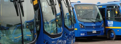 Conoce los servicios que te movilizan desde la avenida Rojas hasta Santa Helenita