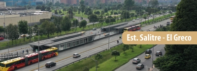 Apertura de dos vagones en la estaci&oacute;n Salitre - El Greco