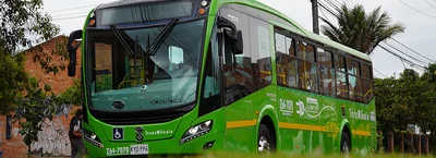 Servicio Alimentador 3-10 presenta novedad en un paradero