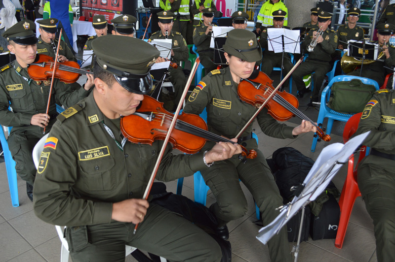 Inician viernes culturales en TransMilenio 