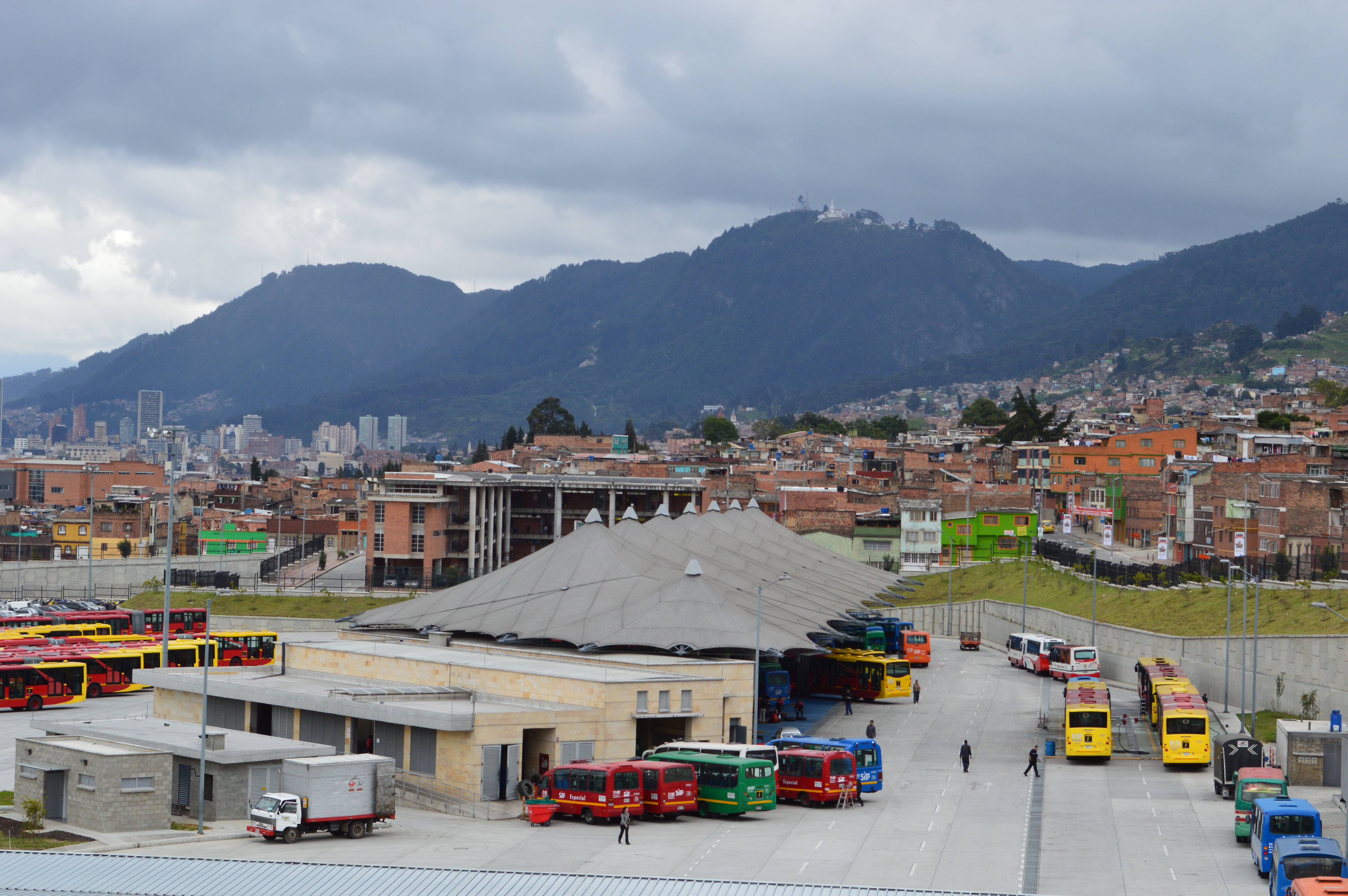 En Plaza de las Am&eacute;ricas y C.C. Ciudad Tunal AVANZA SOCIALIZACION DEL SITP 