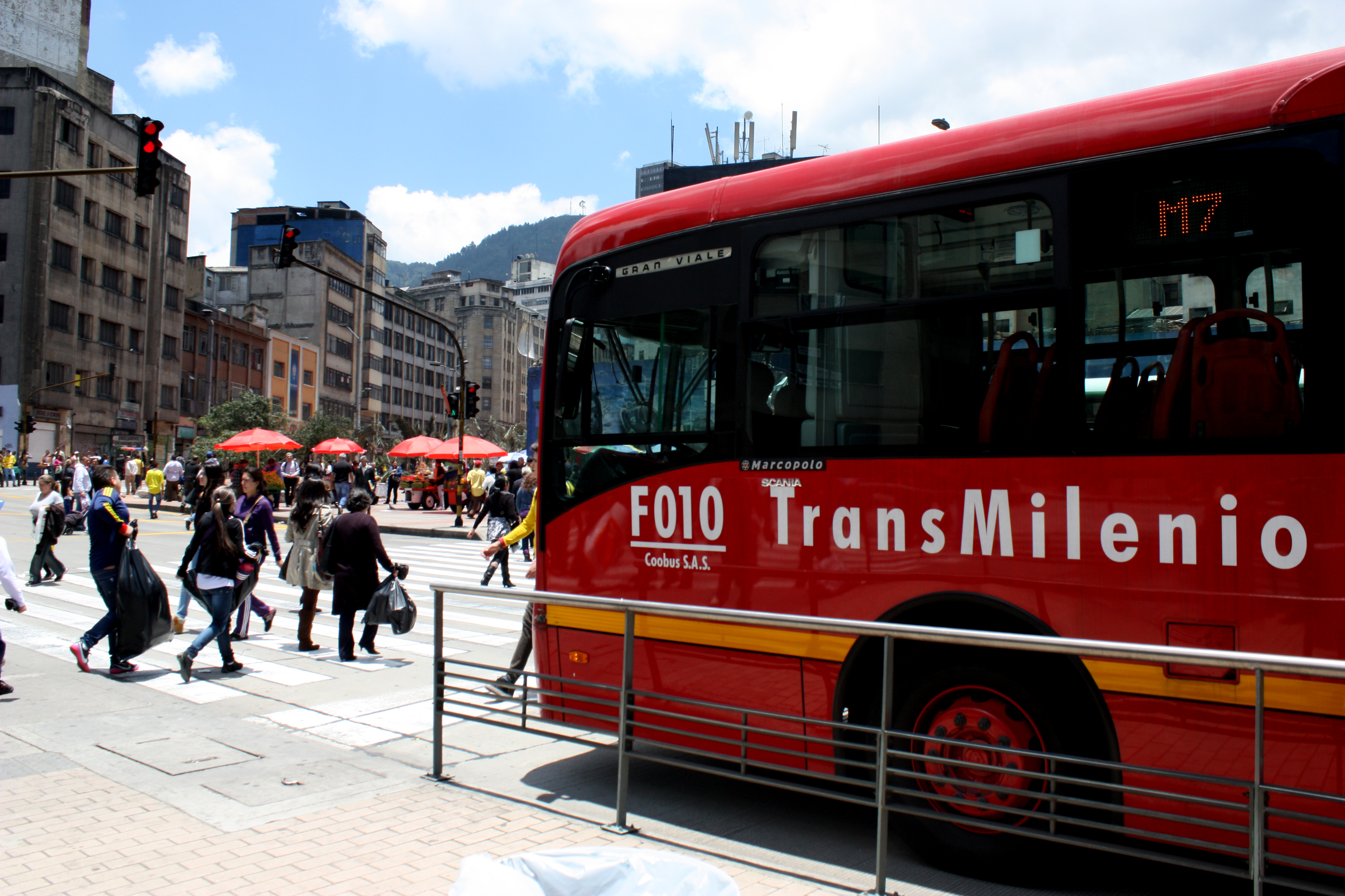 El XII Festival Iberoamericano de Teatro de Bogotá se vive en TransMilenio 