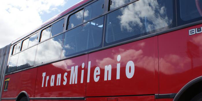 TRANSMILENIO 10 A&Ntilde;OS: UNA D&Eacute;CADA TRANSFORMANDO BOGOT&Aacute; 
