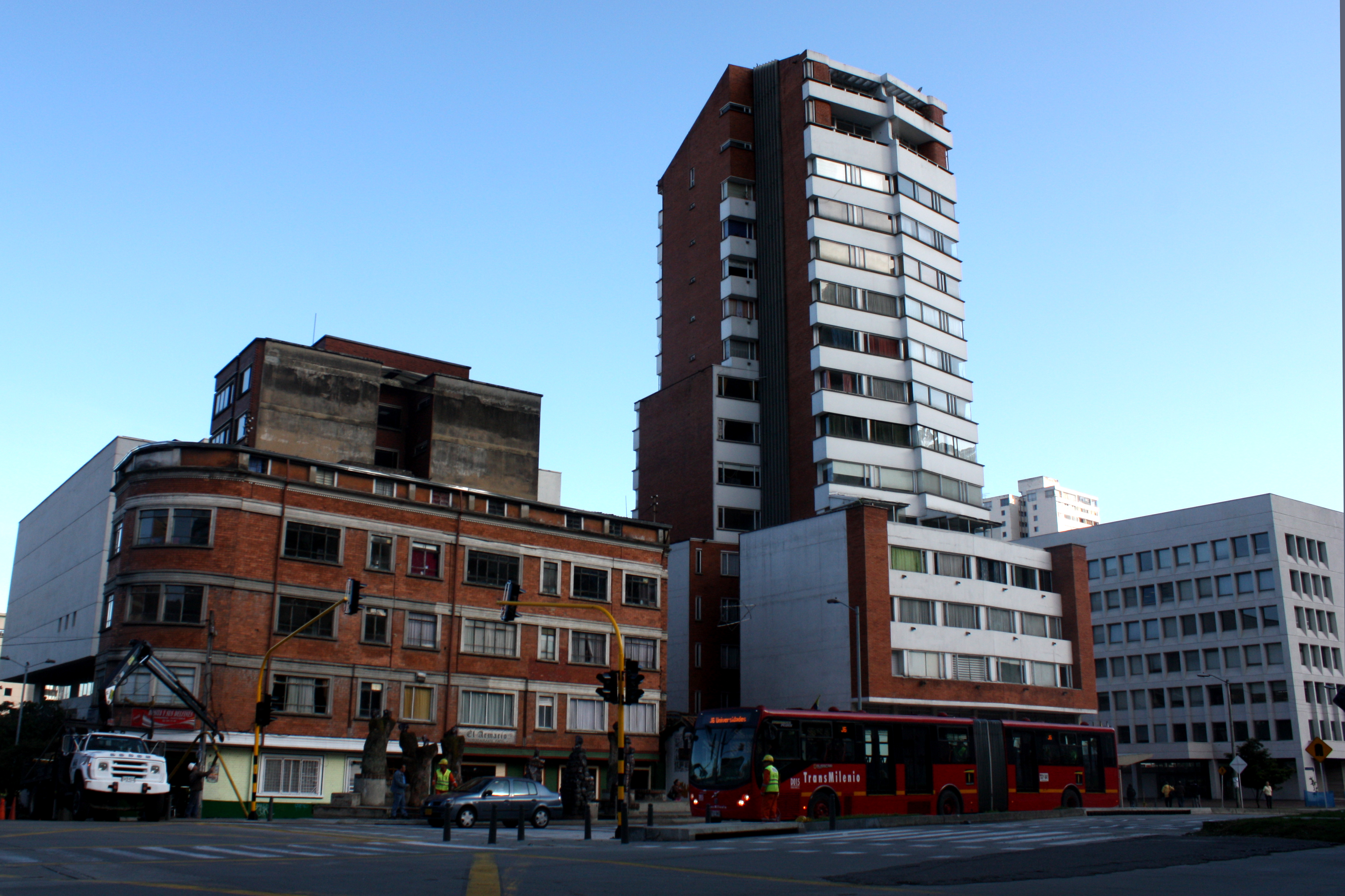 ESTOS SON LOS GANADORES DE LA CARRERA DE OBSERVACI&Oacute;N TRANSMILENIO 