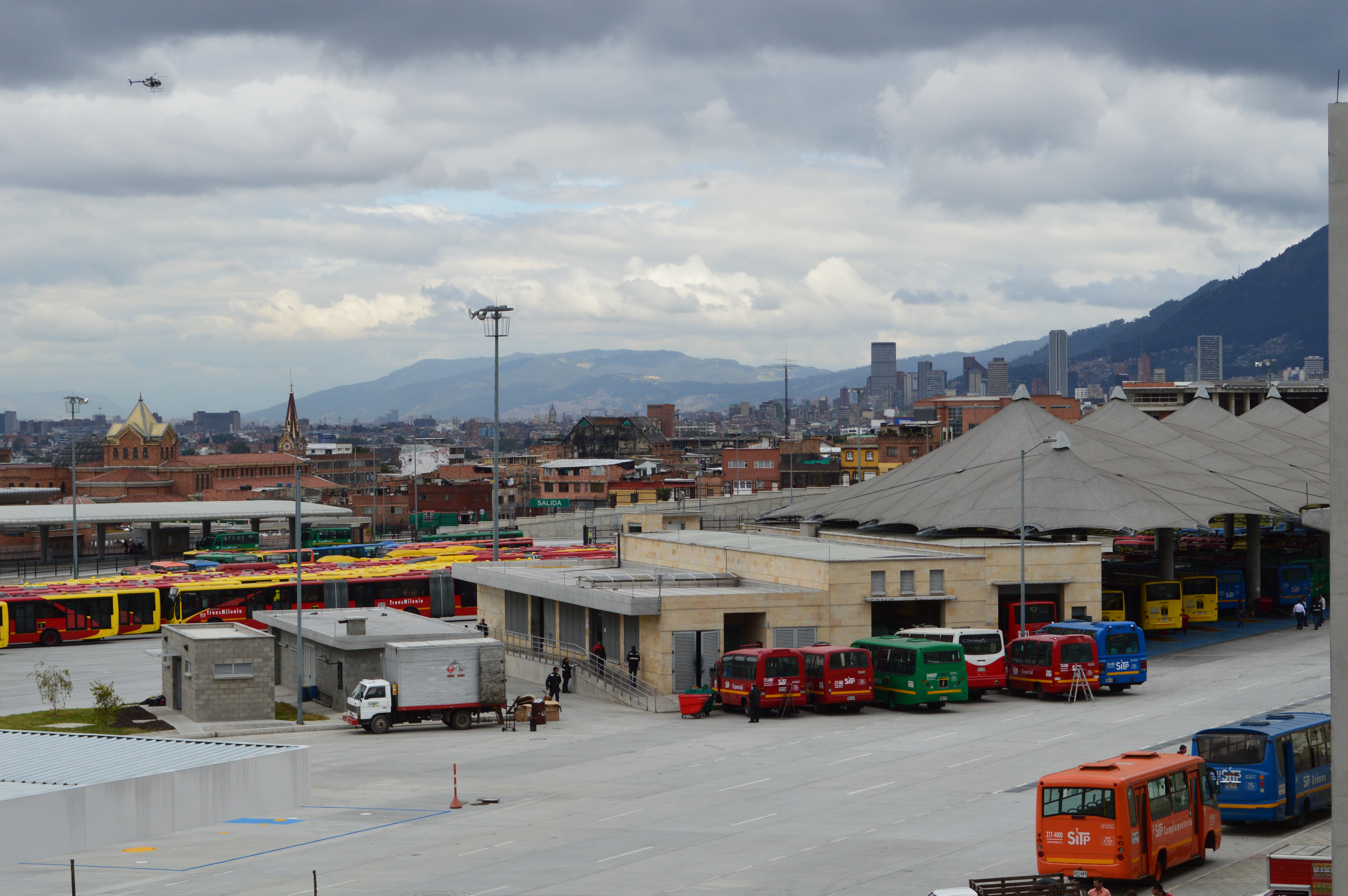 AHORA TRANSMILENIO EN LA UNIVERSIDAD