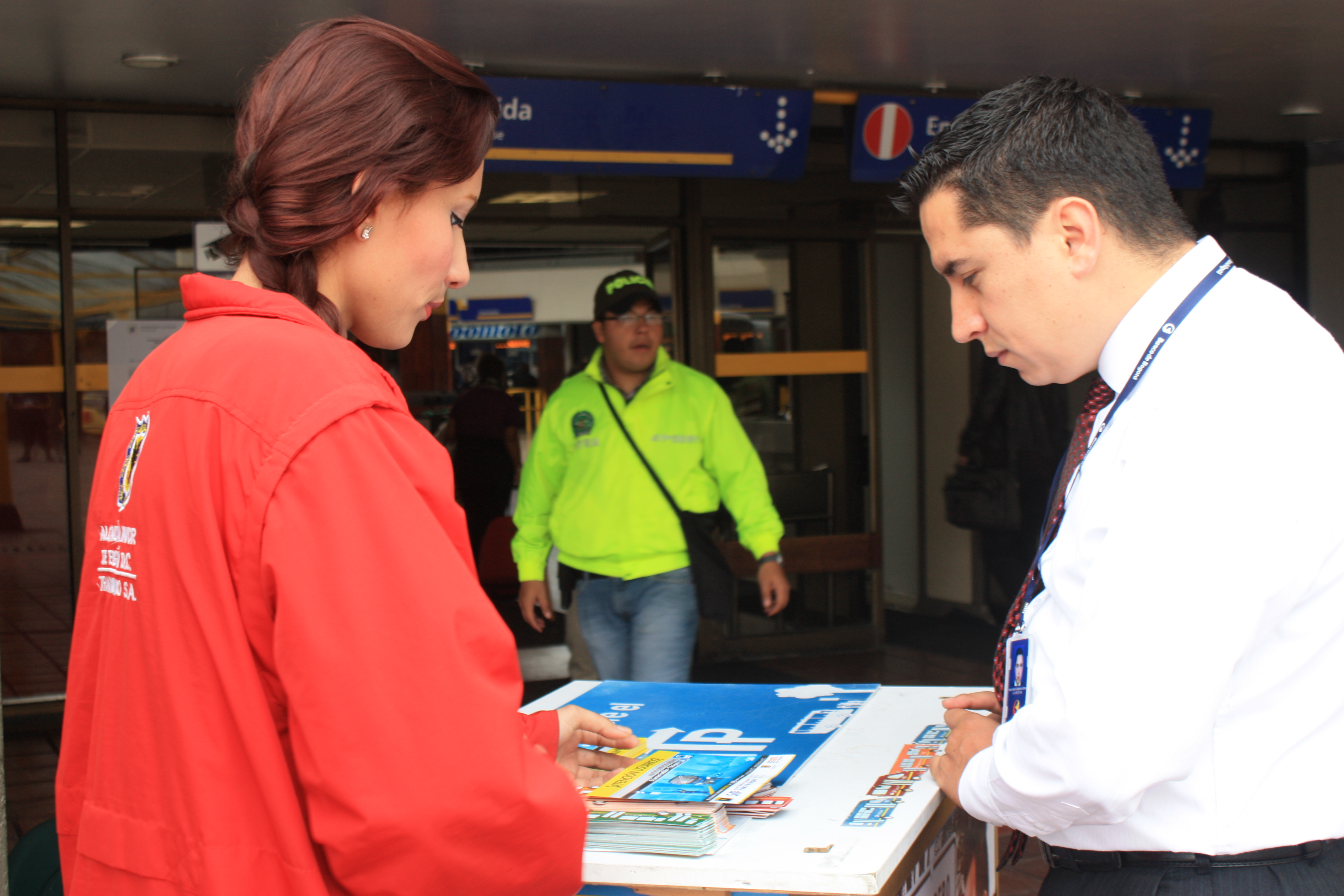 NUEVOS PUNTOS DE INFORMACIÓN PARA LOS USUARIOS DE TRANSMILENIO