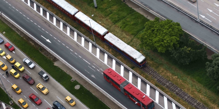 TransMilenio inicia la reorganizaci&oacute;n de sus rutas troncales