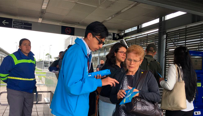 Hoy se activa pedagog&iacute;a a usuarios en TransMilenio por visita del papa