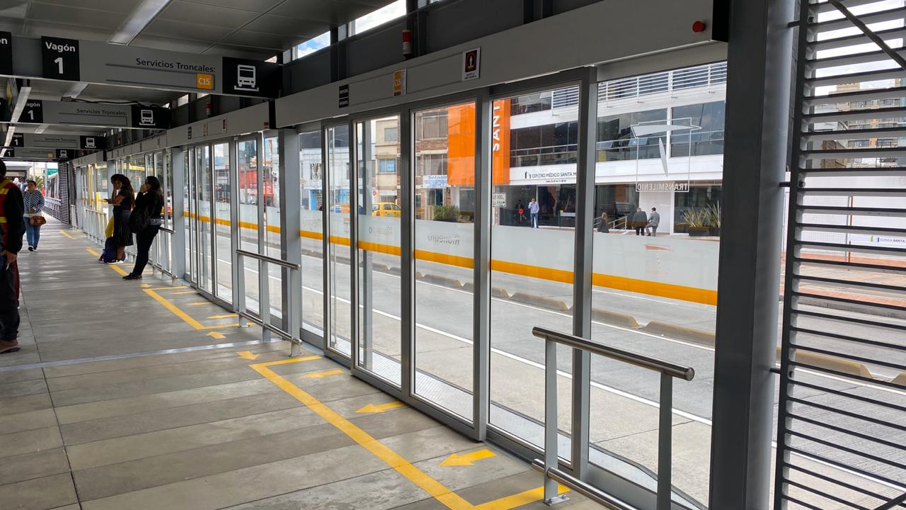 Se adjudic&oacute; la licitaci&oacute;n de las nuevas puertas para las estaciones de TransMilenio
